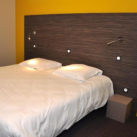 Logis Hotel A La Bonne Auberge Laval  Eksteriør billede