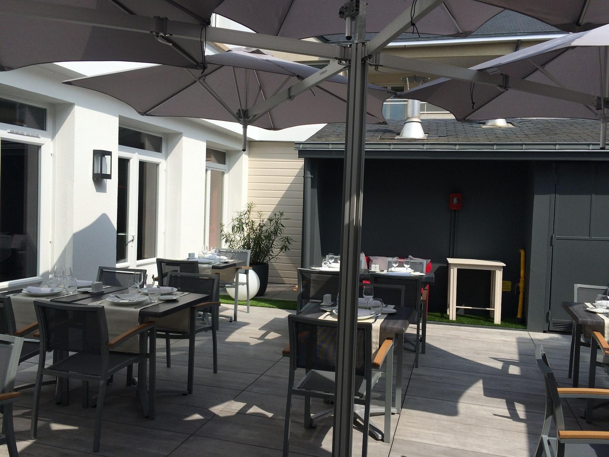 Logis Hotel A La Bonne Auberge Laval  Eksteriør billede