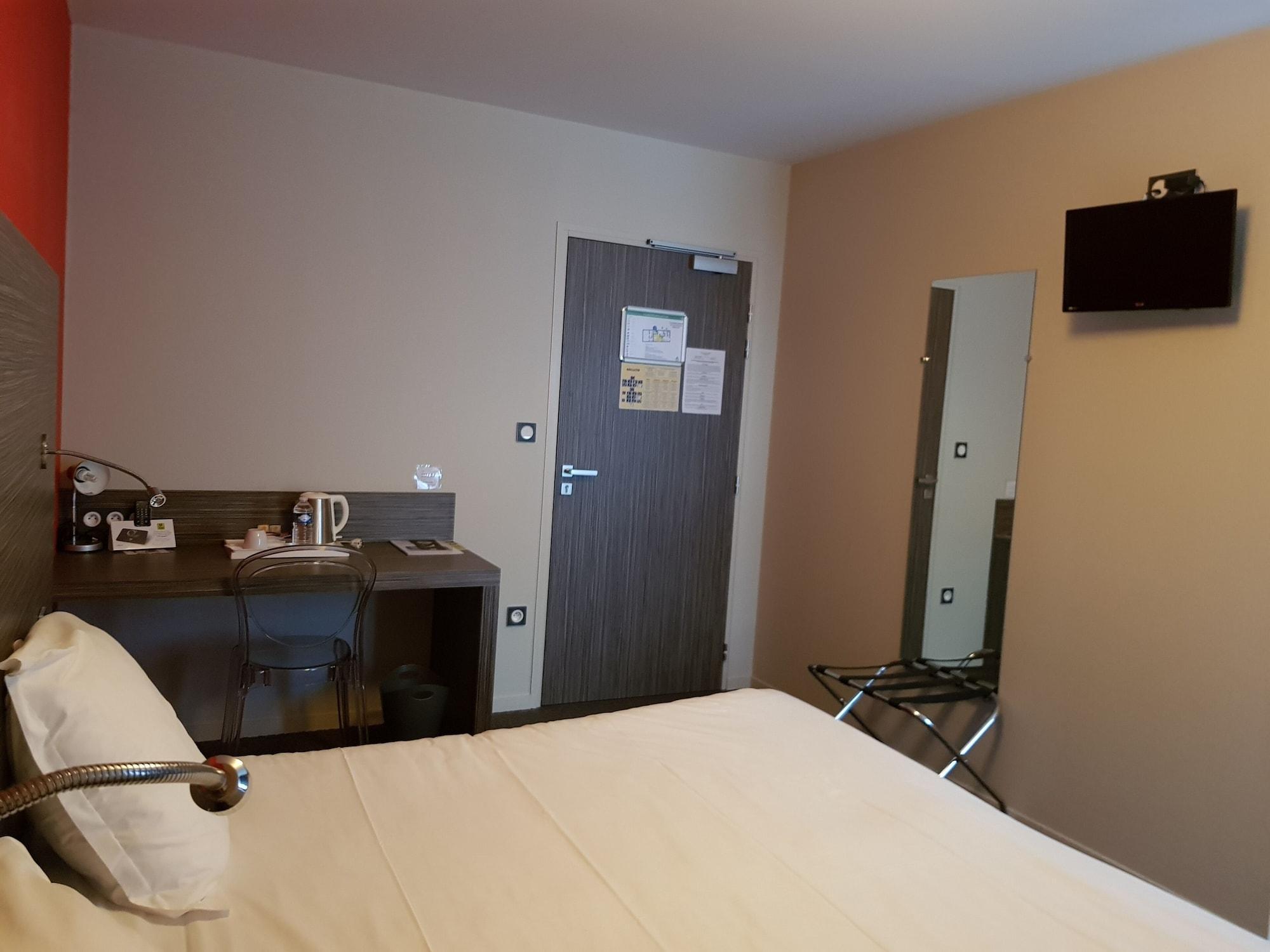 Logis Hotel A La Bonne Auberge Laval  Eksteriør billede