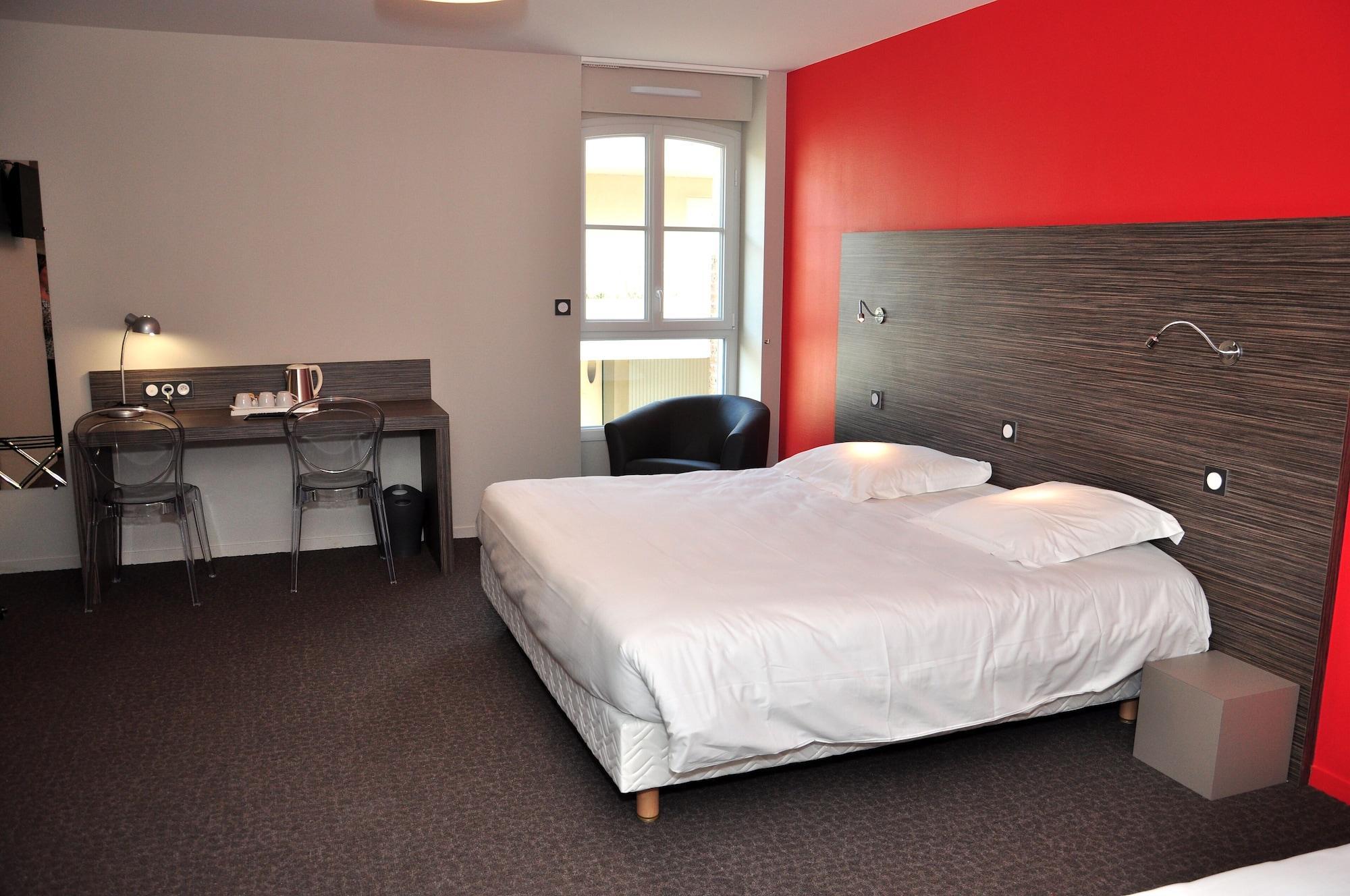 Logis Hotel A La Bonne Auberge Laval  Eksteriør billede