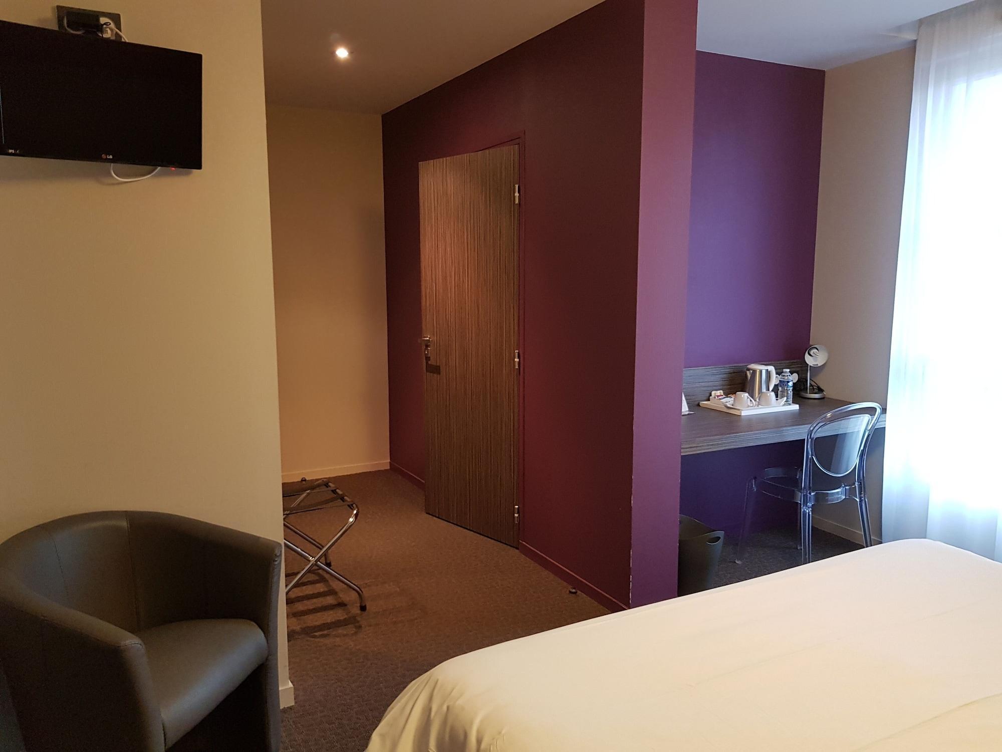 Logis Hotel A La Bonne Auberge Laval  Eksteriør billede